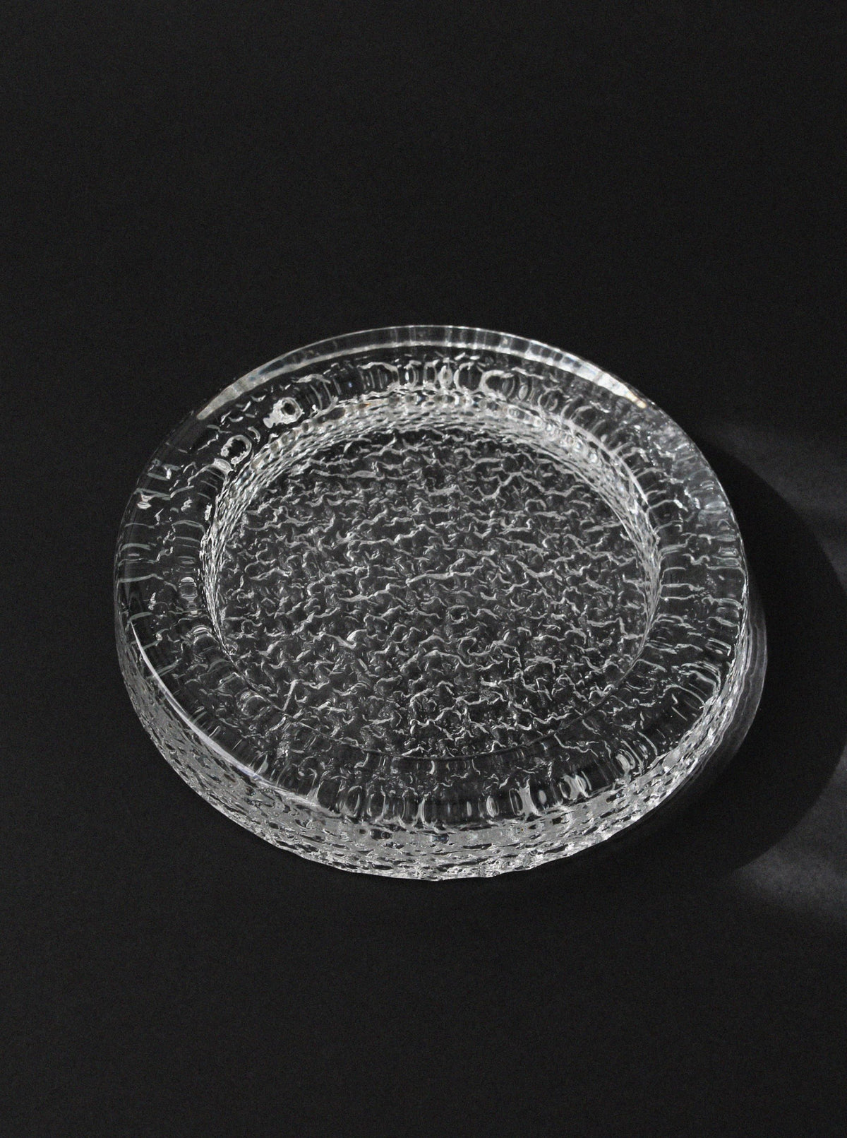 Large textured glass bowl by Timo Sarpaneva with crystalline pattern