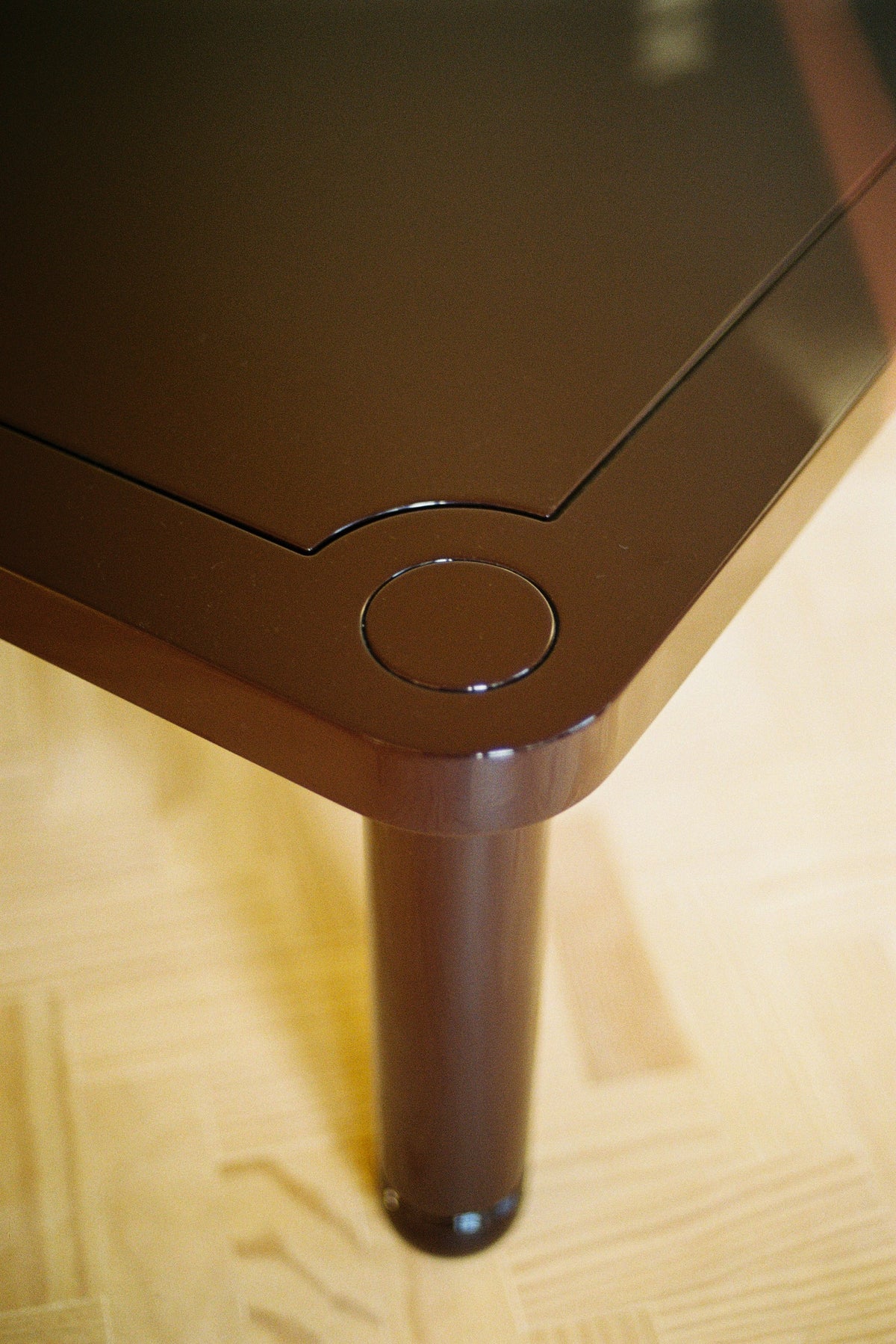 CELINE COFFEE TABLE — close-up