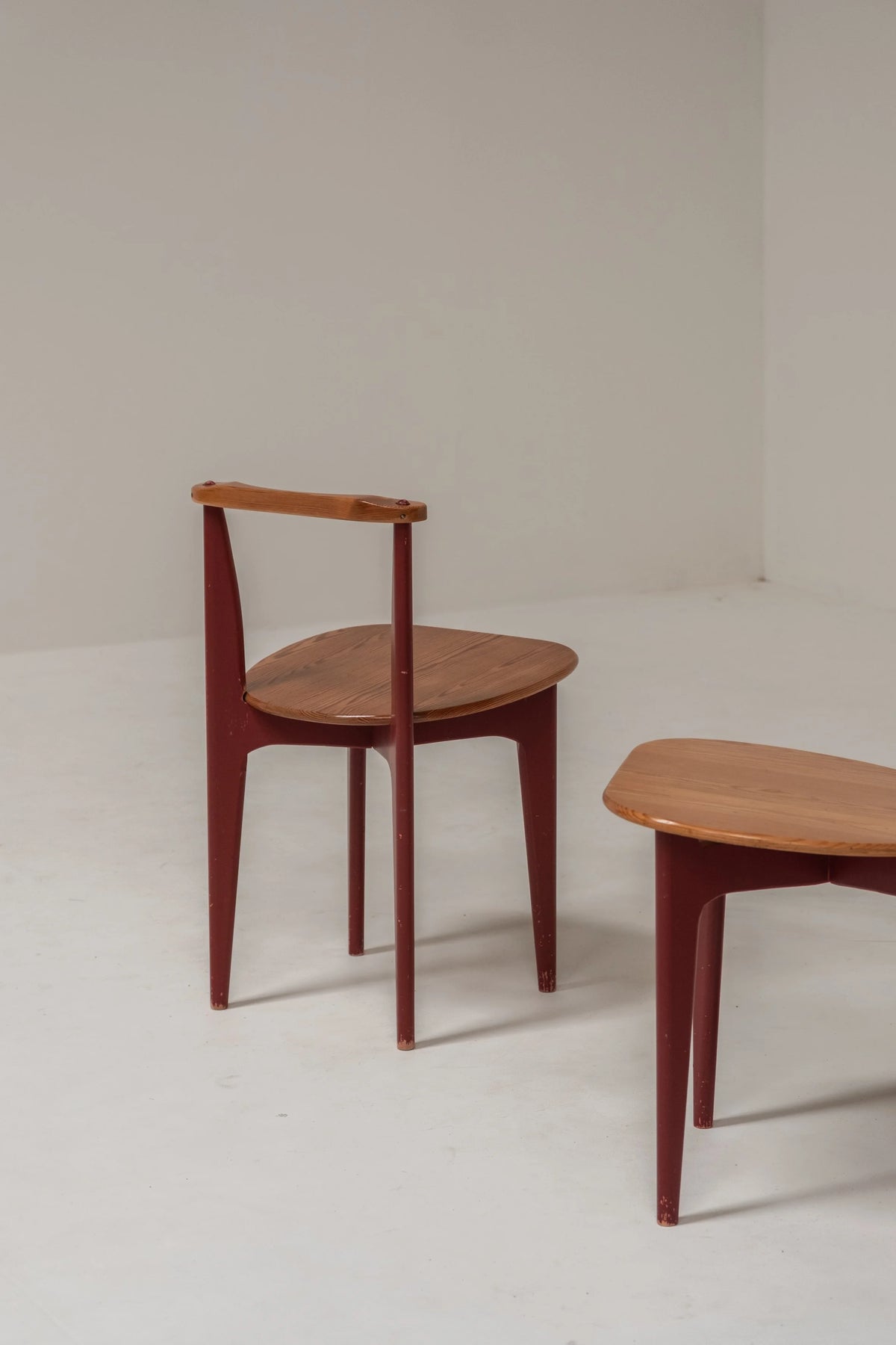 Pair of Yngve Ekström Chairs, Finland, 1950 by Paulette in 't Stad | The Oblist