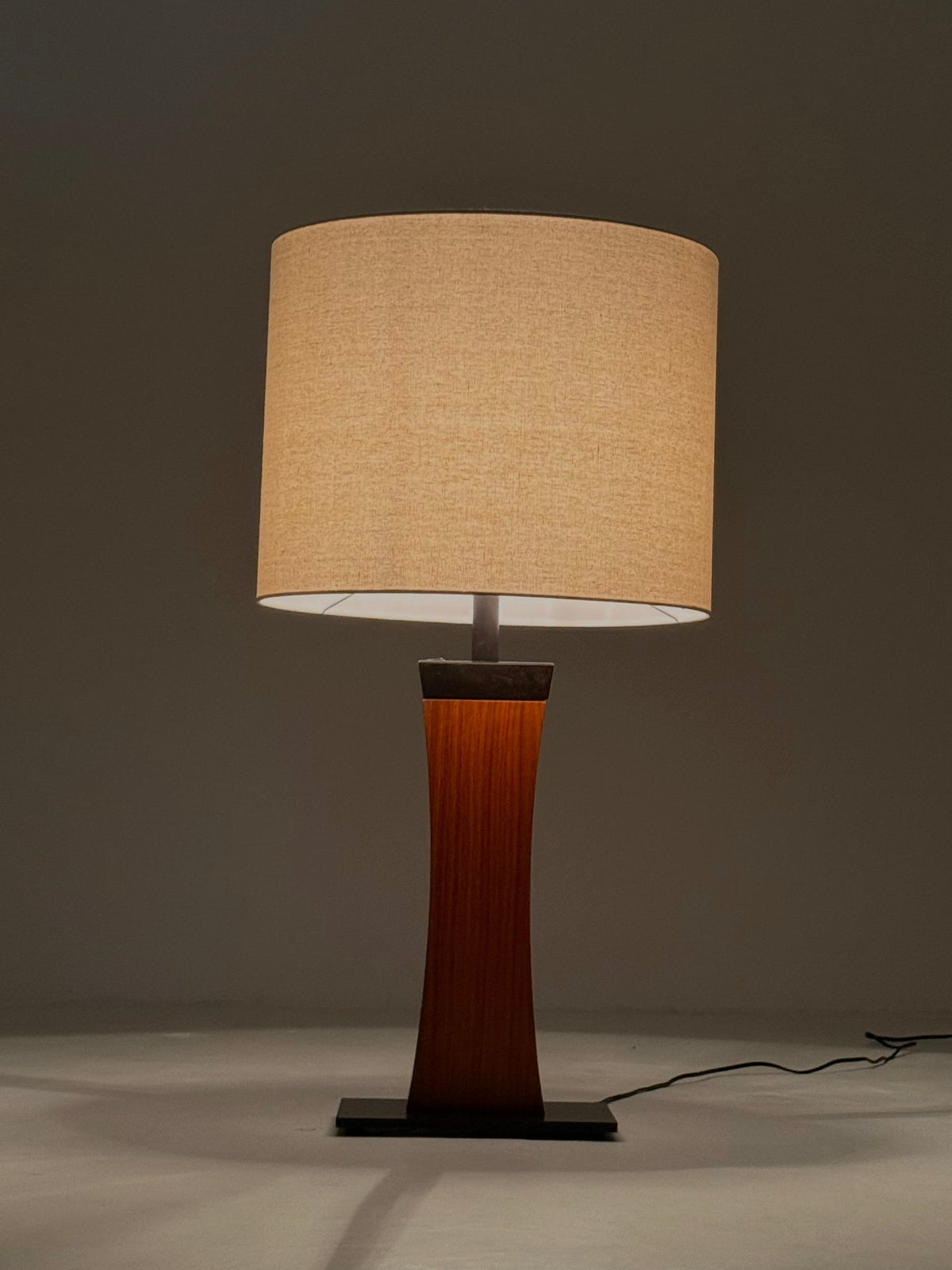 Italian Mid Century teak table lamp — alternate view