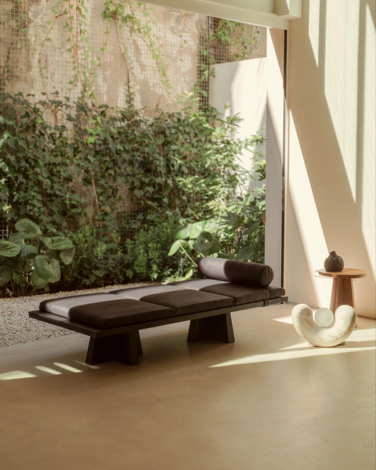 Daybed - Bündner SQR by Joana Vilaca Studio | The Oblist