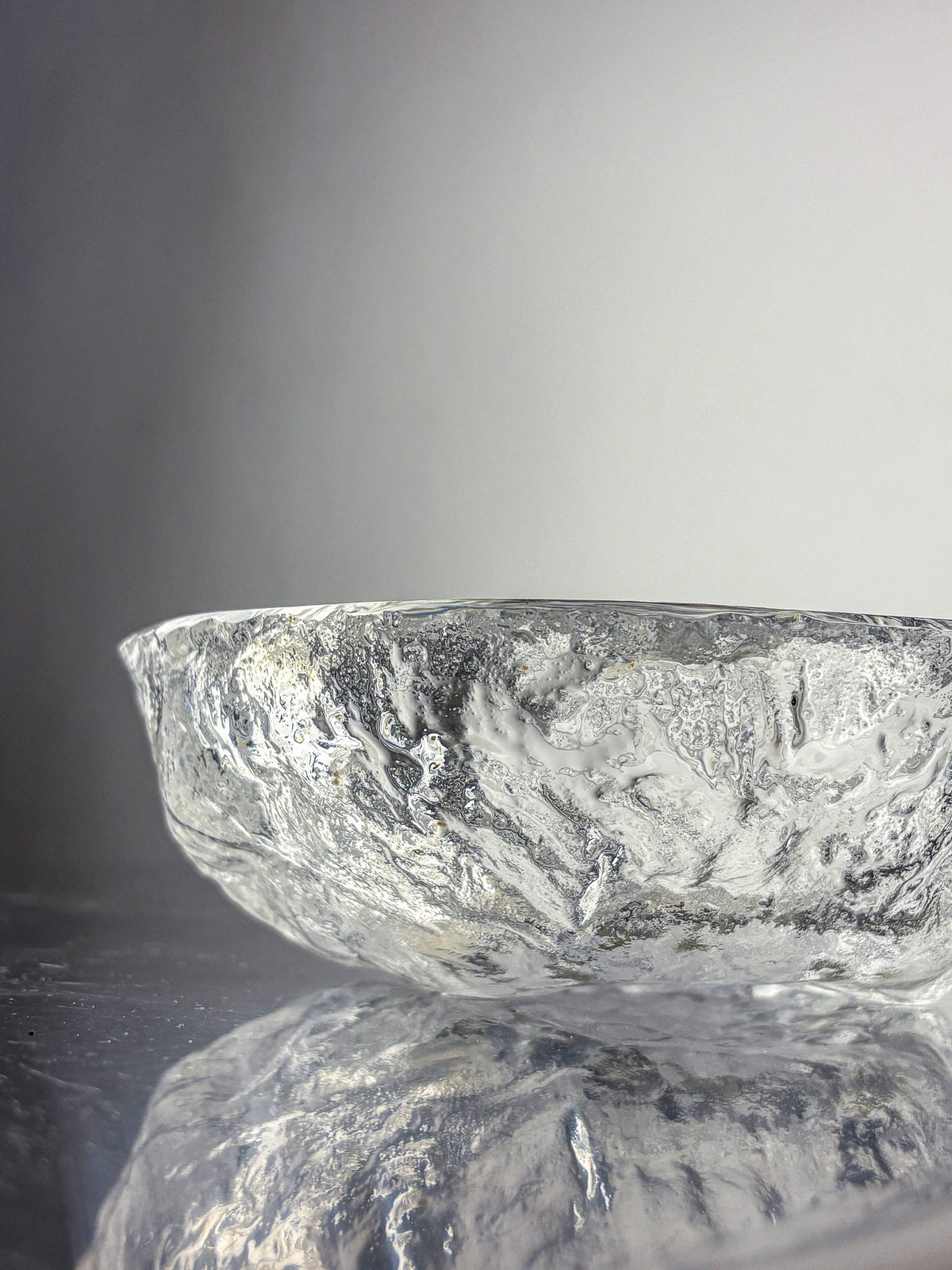 Brutalist "Iceberg" Vide poches, Textured Crystal Glass, Sweden, 1970's — side angle