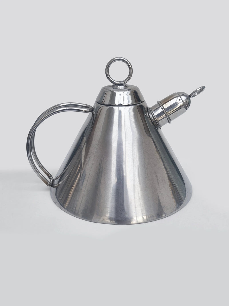 Conical Tea Kettle by Les Objoies | The Oblist