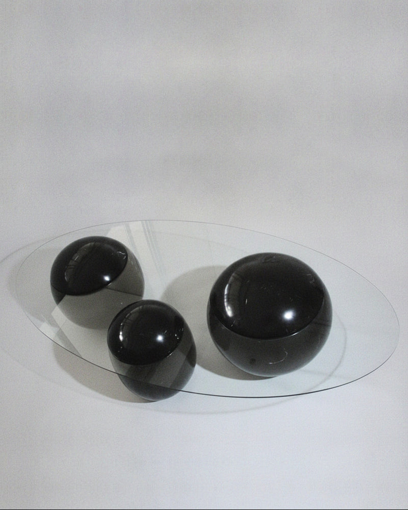 Ovni Uovo' Coffee Table by Panorammma | The Oblist — glass top, black spheres