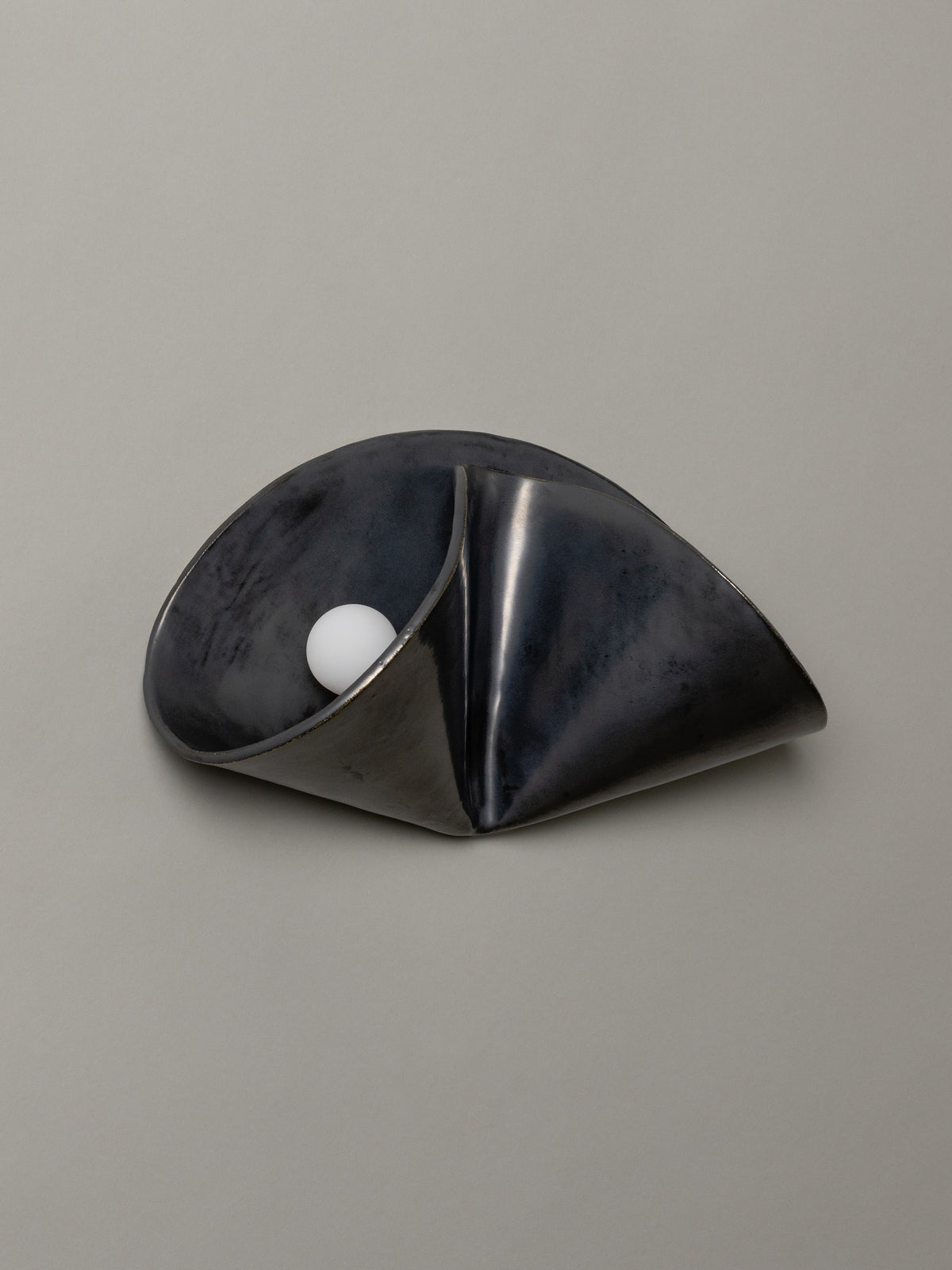 Shado Sconce, Graphite — close-up