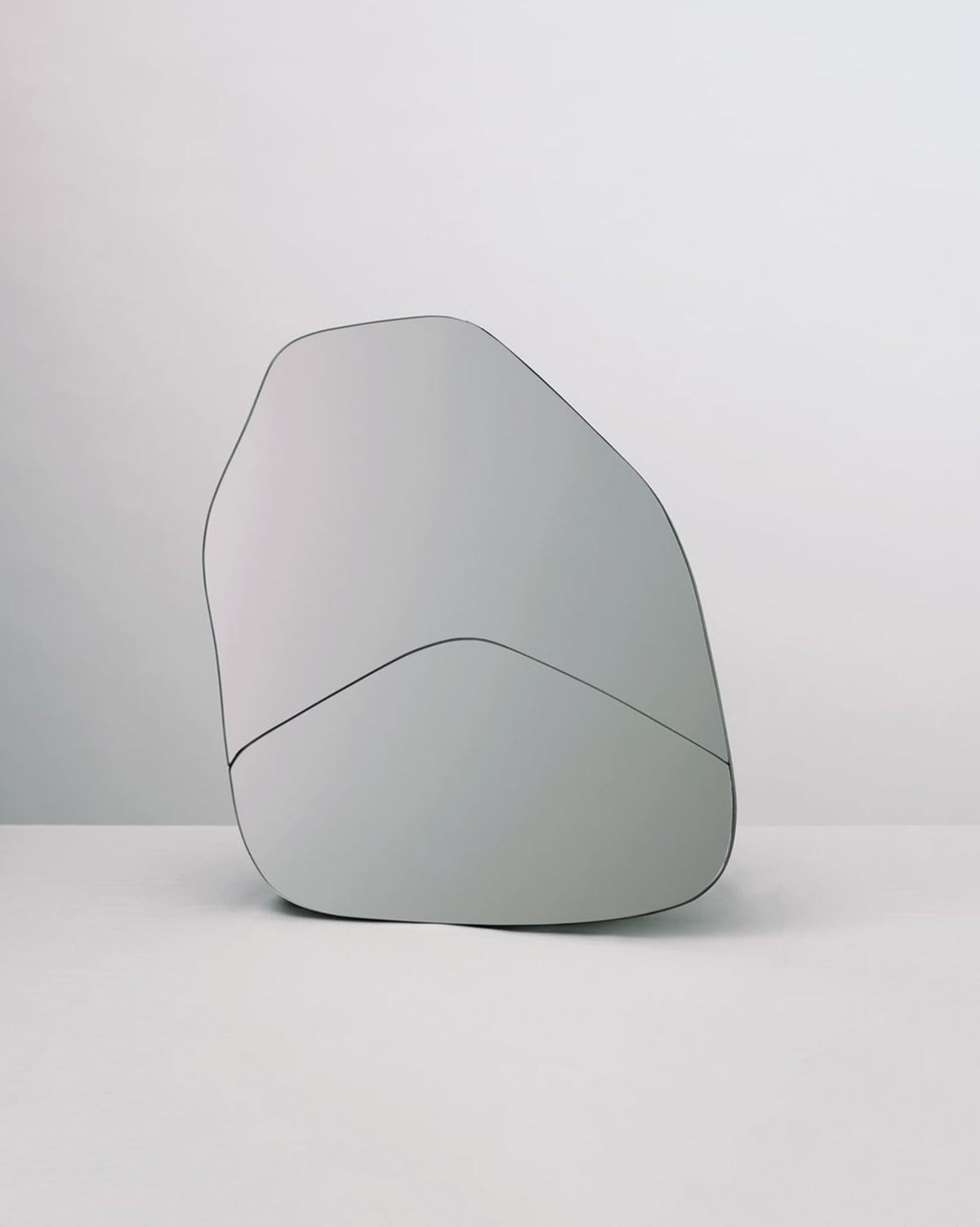 Emma Mirror by Clara Jorisch | The Oblist