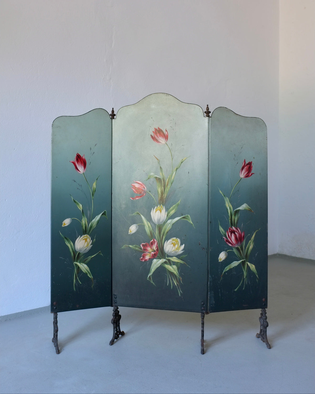 Art Nouveau tulip painted three-panel folding screen 1920s