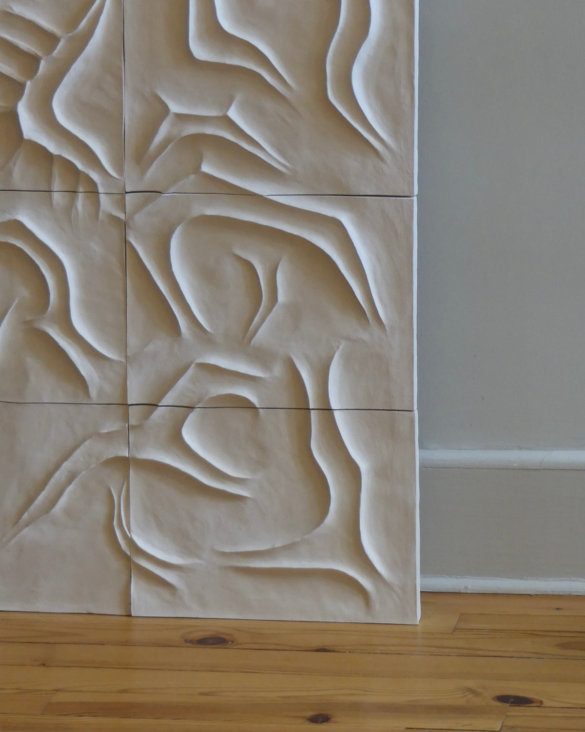 Scala Dei Turchi - Wall Sculpture — side view of textured white plaster design