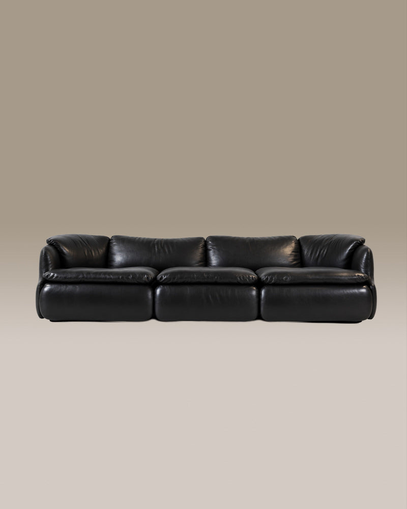 Alberto Rosselli for Saporiti Bold Sculptural “Confidential” Sofa, Italy 1970 by Rémanence | The Oblist