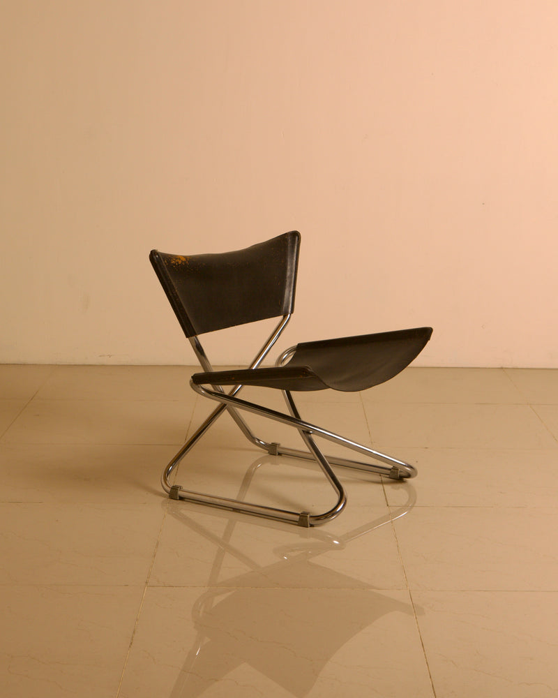 Chaise d'appoint "Z" Scandinave en cuir noir patiné par Erik Magnussen pour Torben Ørskov by Treaptyque