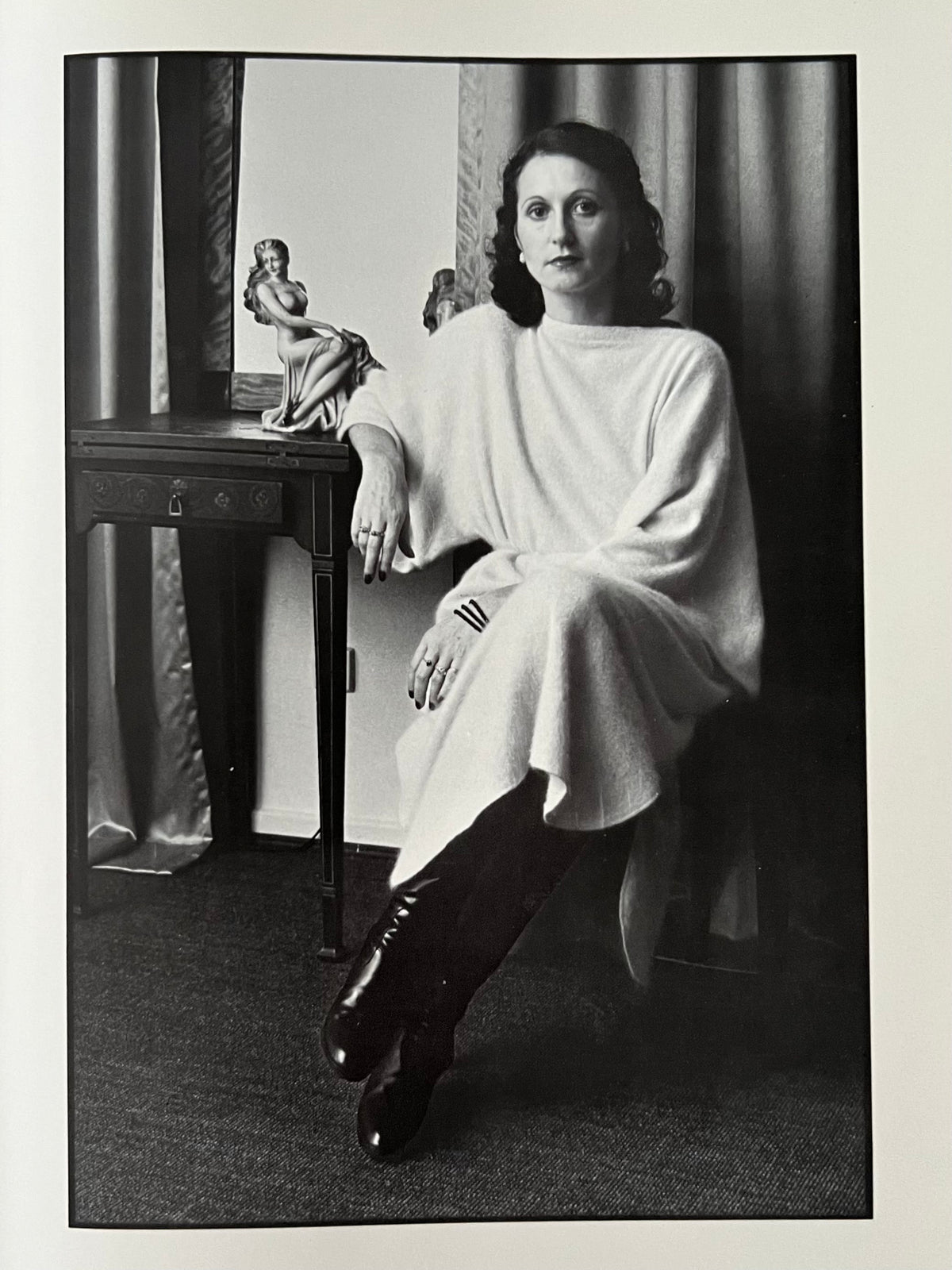 Eva Kroth - Ansichten von Frauen / Views of Women, 1977 - Vintage Photography Book — close-up