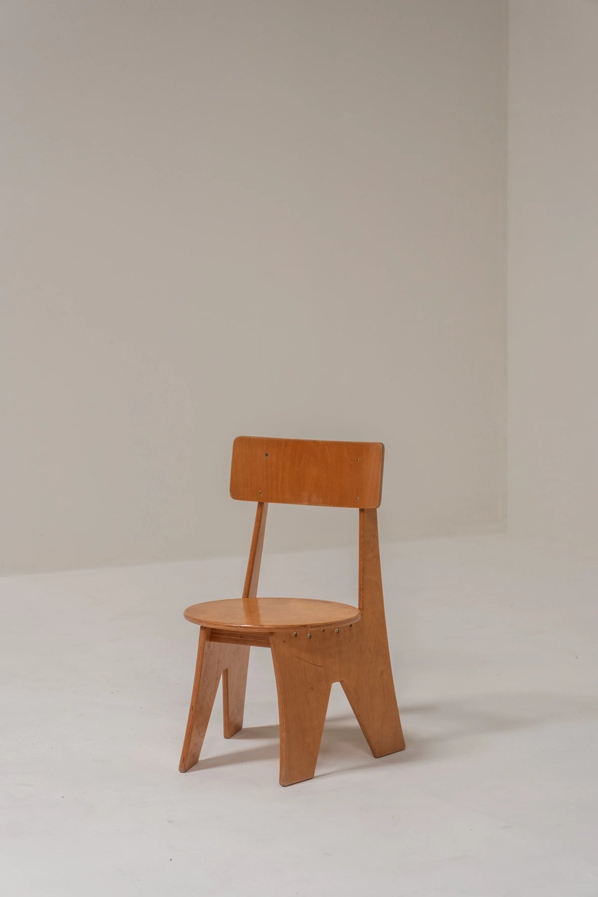 Sculptural Pair of Plywood Chairs, Germany, 1970s — side angle