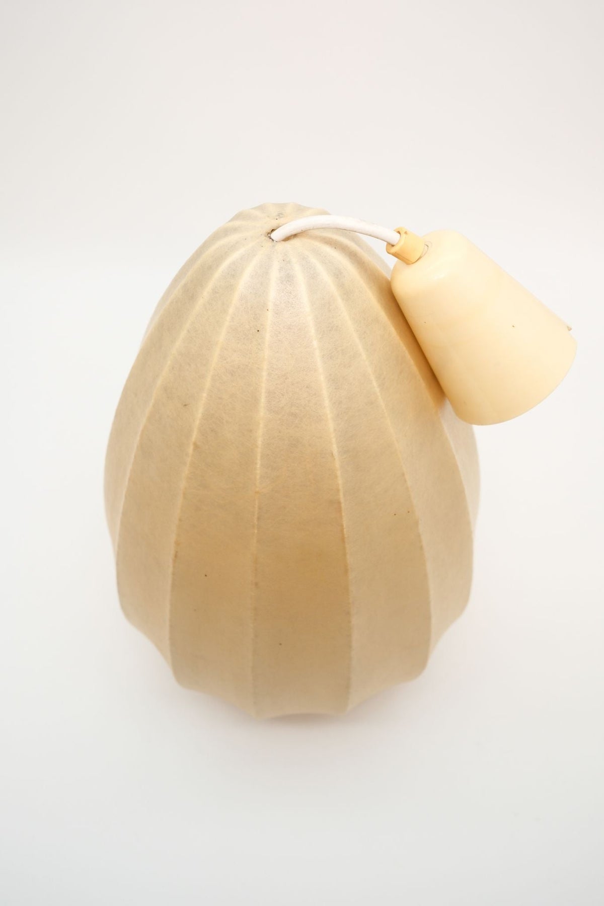 Cocoon Pendant, Goldkant — alternate view