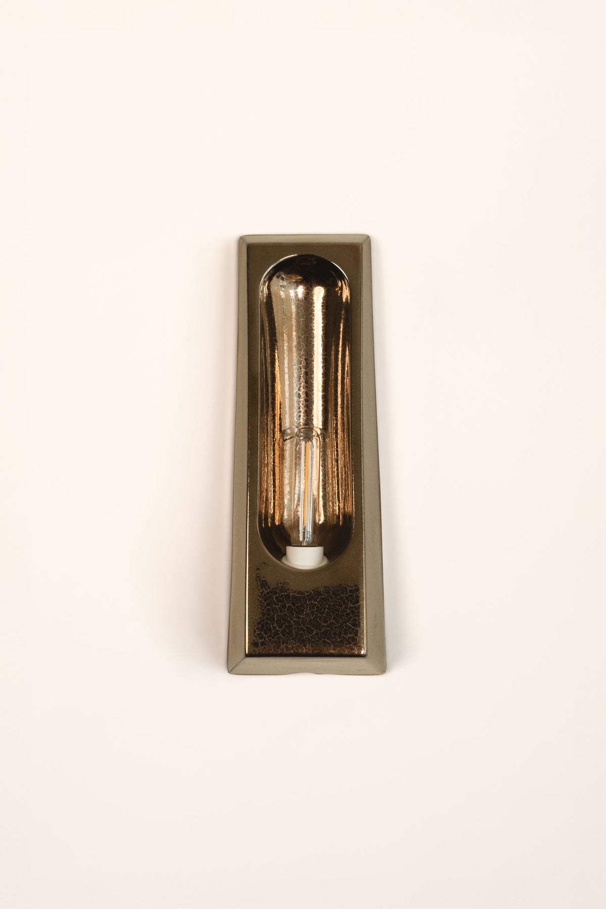 'Alcove' Bronze — detail view