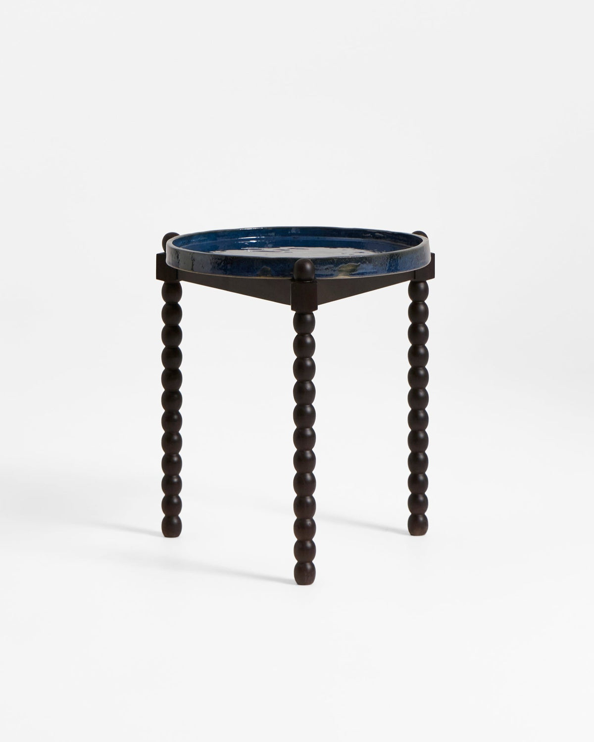 Bolha Tray Table — detail view