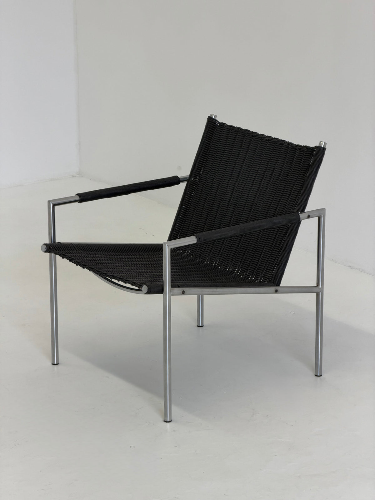 Martin Visser SZ 01 Armchair for Spectrum in Black — alternate view
