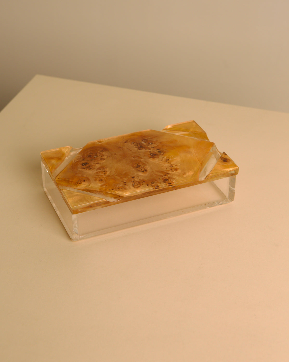 Italian plexiglass box with amber burl wood lid, 1970s by Treaptyque | The Oblist