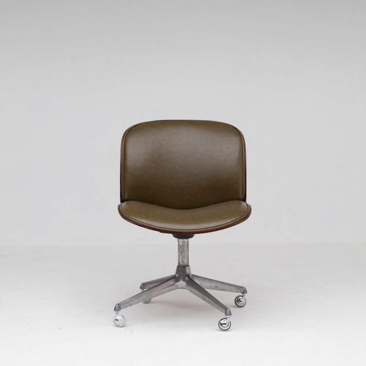 Ico Parisi Office Chair in Wood and Metal — side angle showing brown leather seat and metal base