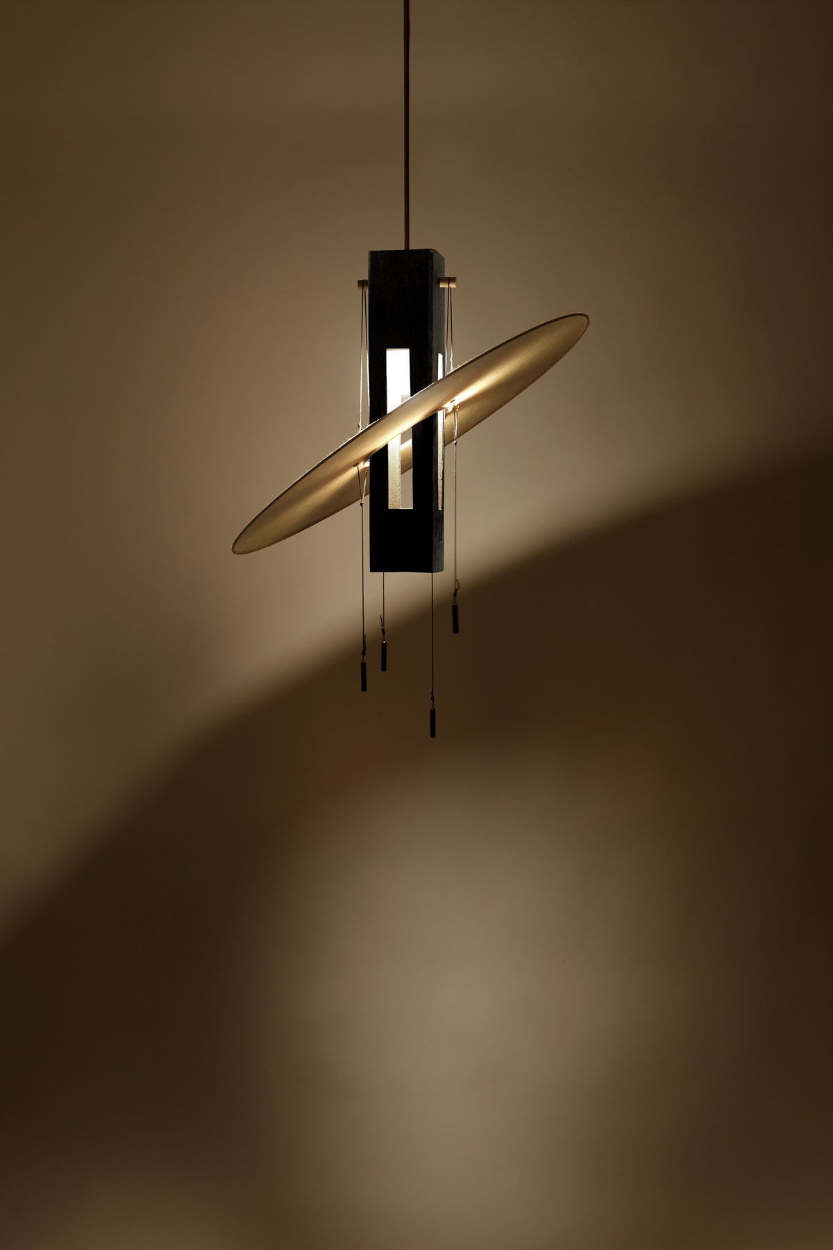 Nova - Black — side angle