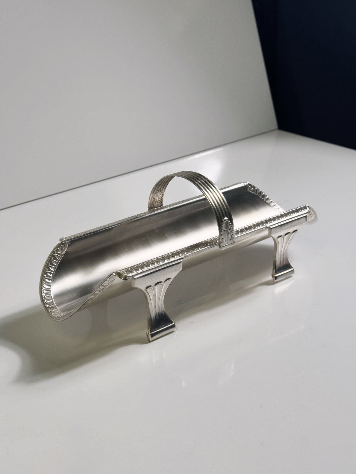 Silver Art Deco grissini holder with decorative handle detail