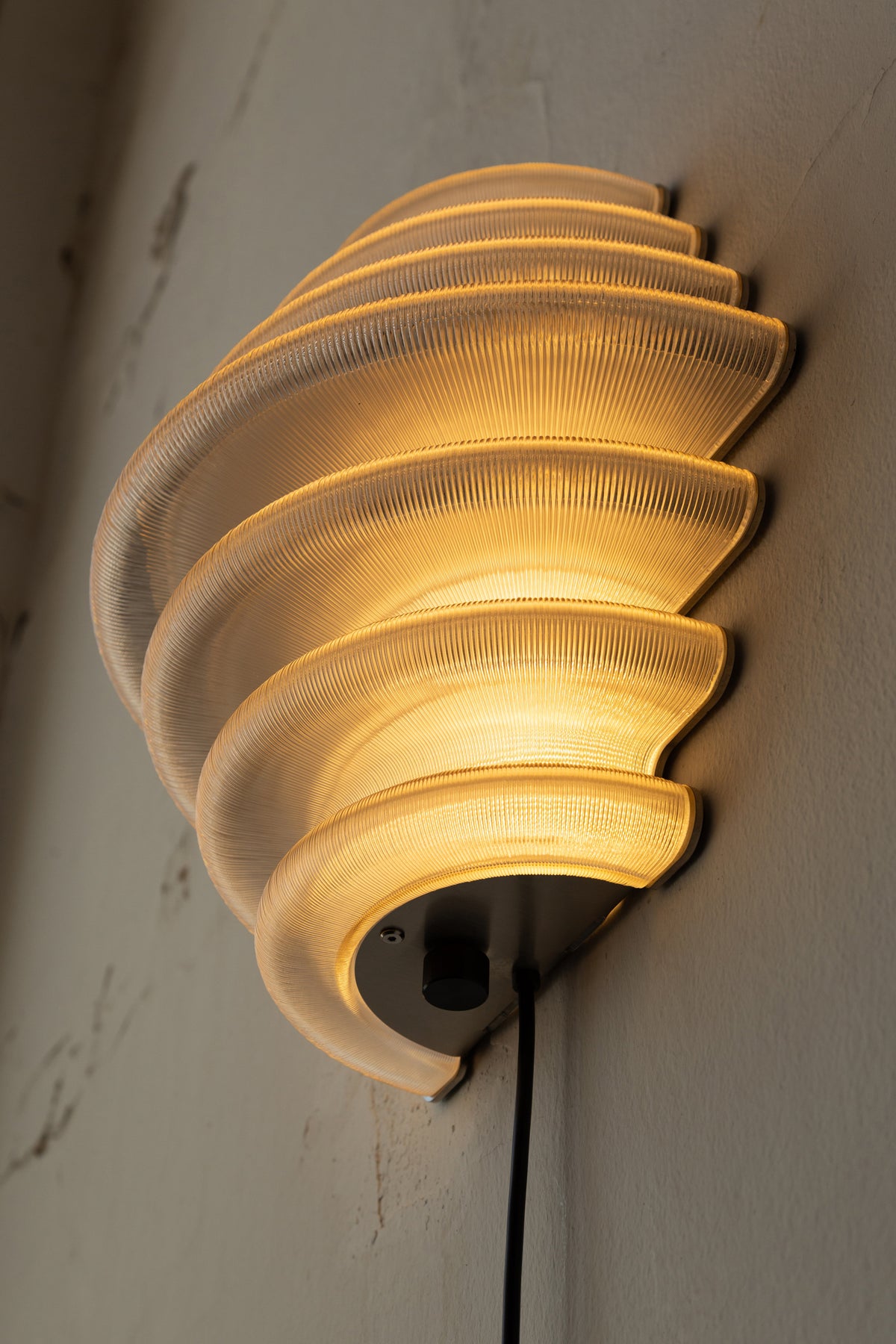 HIVE wall sconce — side angle