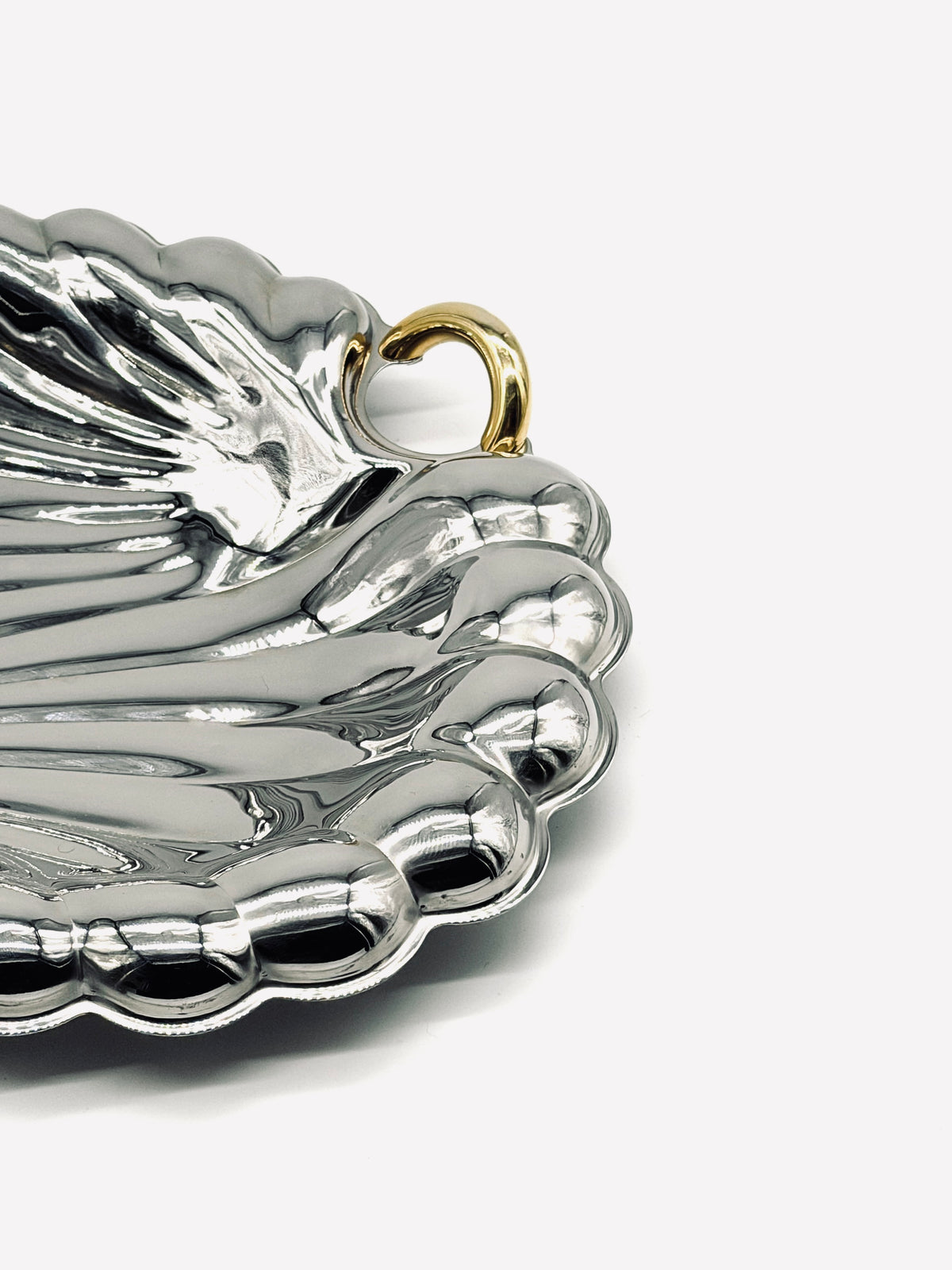 Vintage Bowl in Steel and Stainless Steel — detail view