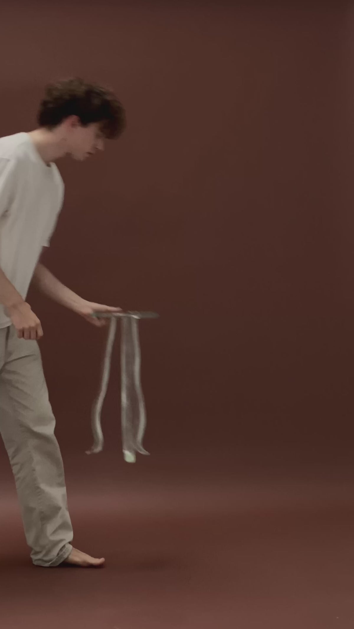 Lung 1.0 Transparent Side Table - Video