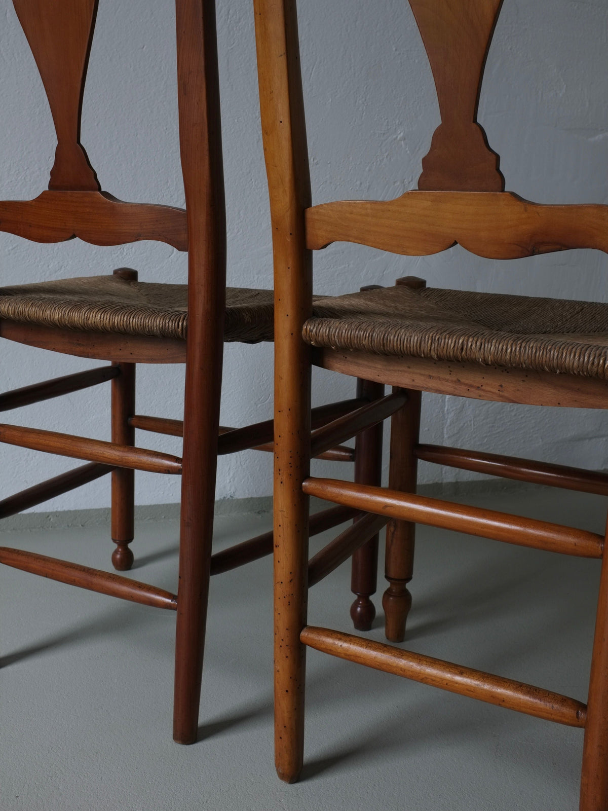 Rustic Rush Seat Chairs, Belgium 1940s — close-up of woven rush seat texture