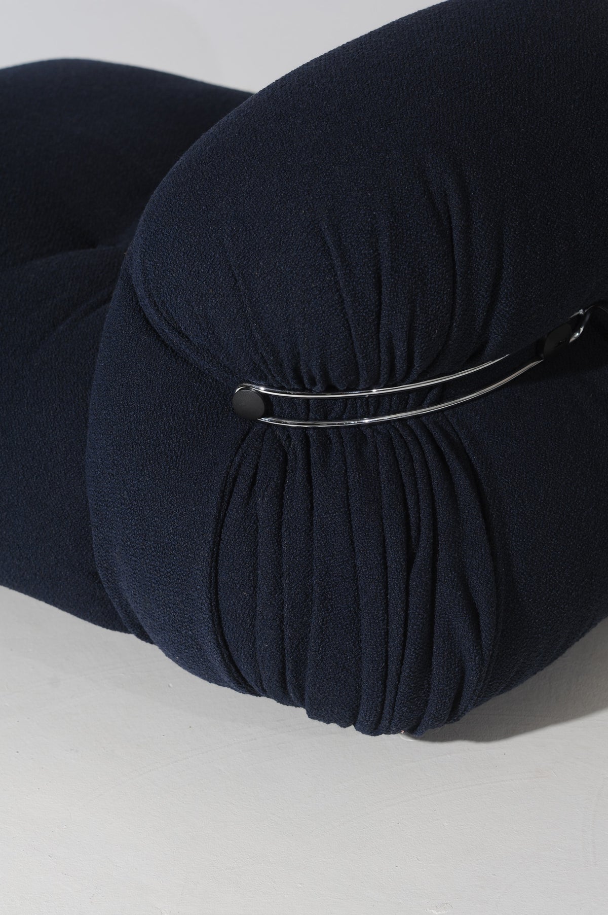 Soriana Chaise Longue and Pouf Set by Afra & Tobia Scarpa in Navy Boucle — additional view
