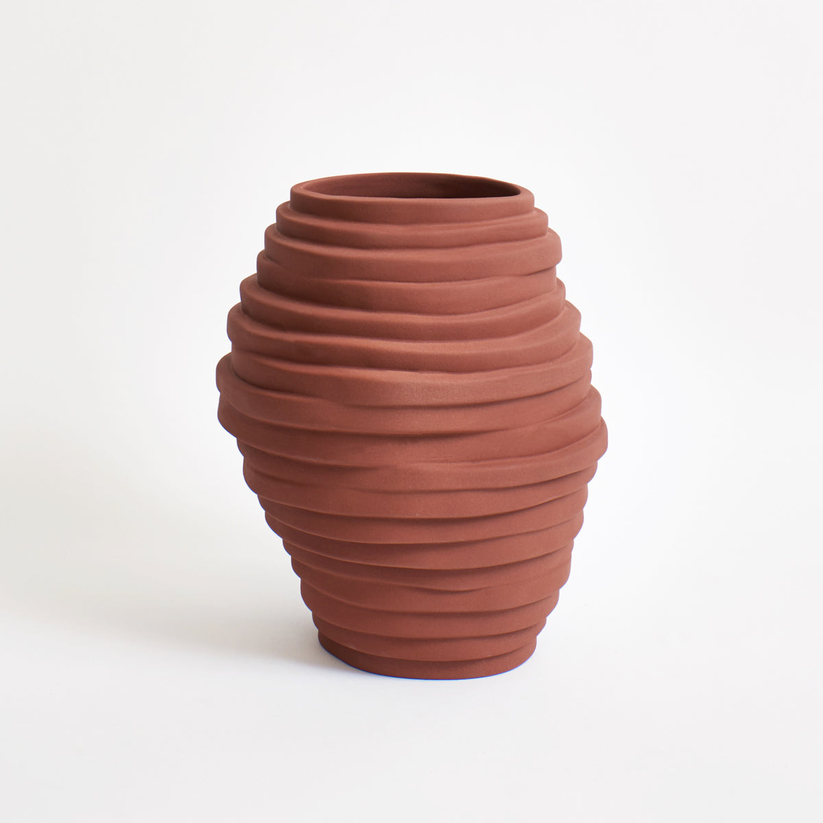 Alfonso Vase in Shiny White — front view on neutral background