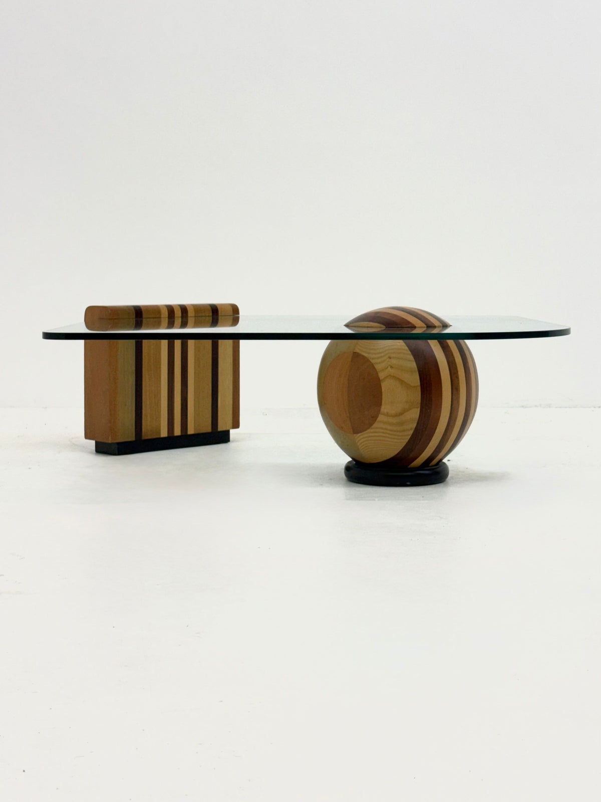 Vintage Metafora coffee table by Massimo & Lella Vignelli for Casigliani — detail view