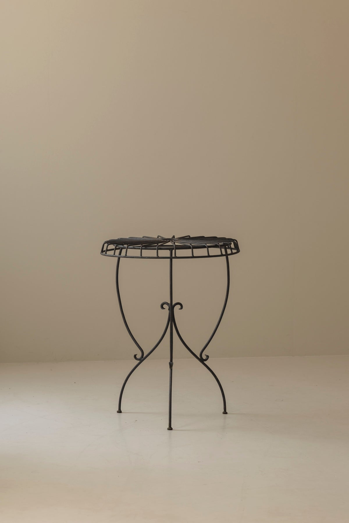 Wrought Iron Side Table attributed André Dubreuil, France 1986 — side angle