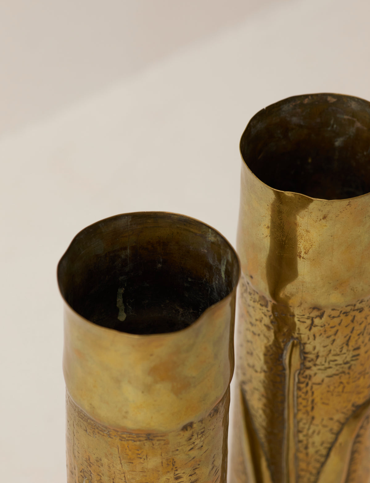 Set of 2 Vintage Vases in Metal Brass — close-up of brass texture and rim