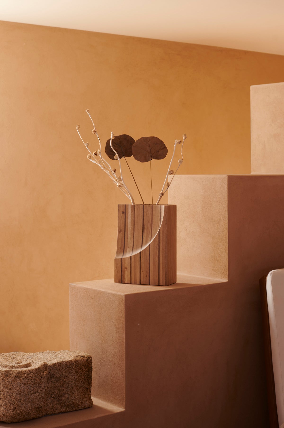 Cava Vase Oak by Rosana Sousa | The Oblist