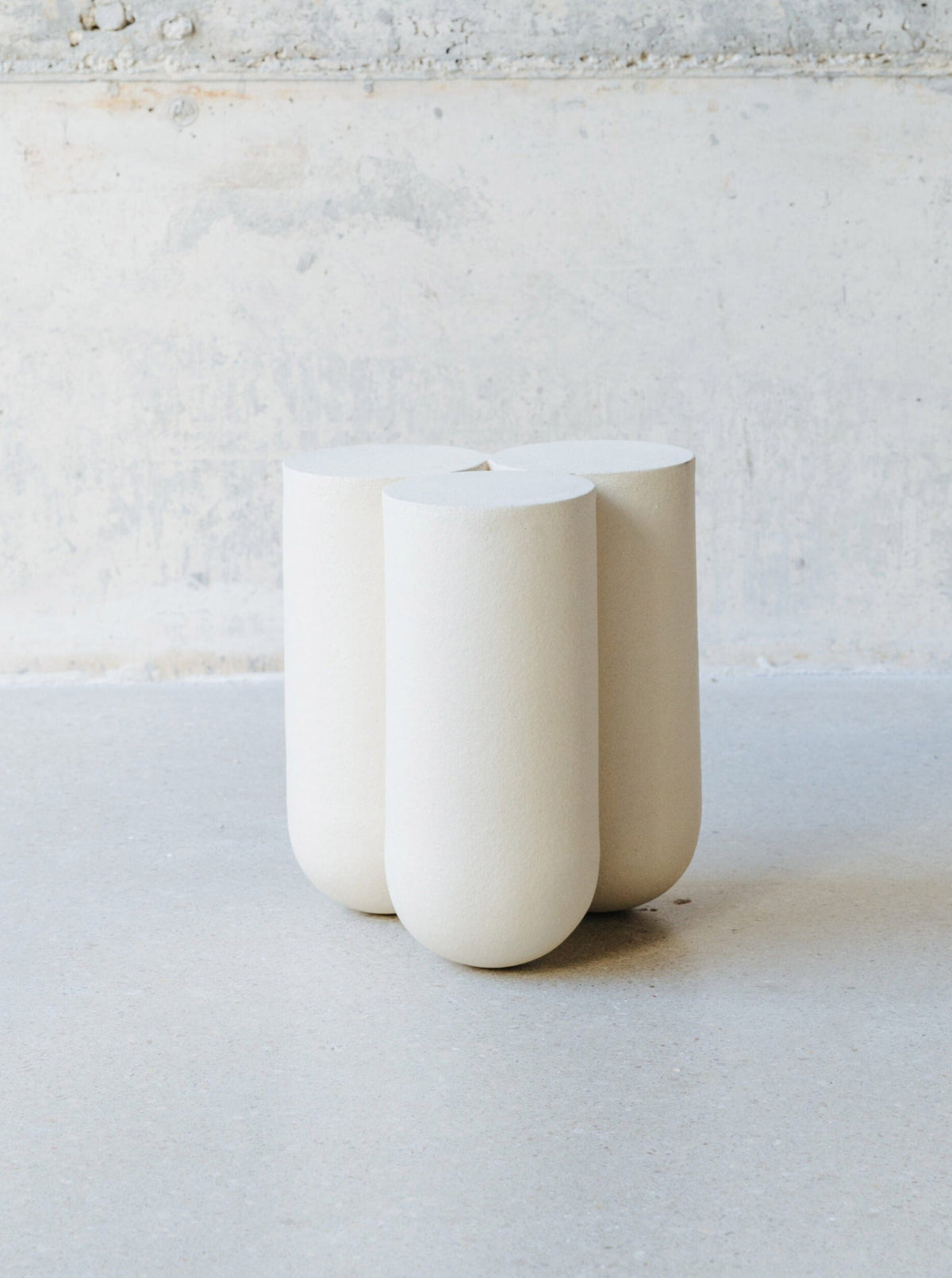 Side Table S MOOR — side angle