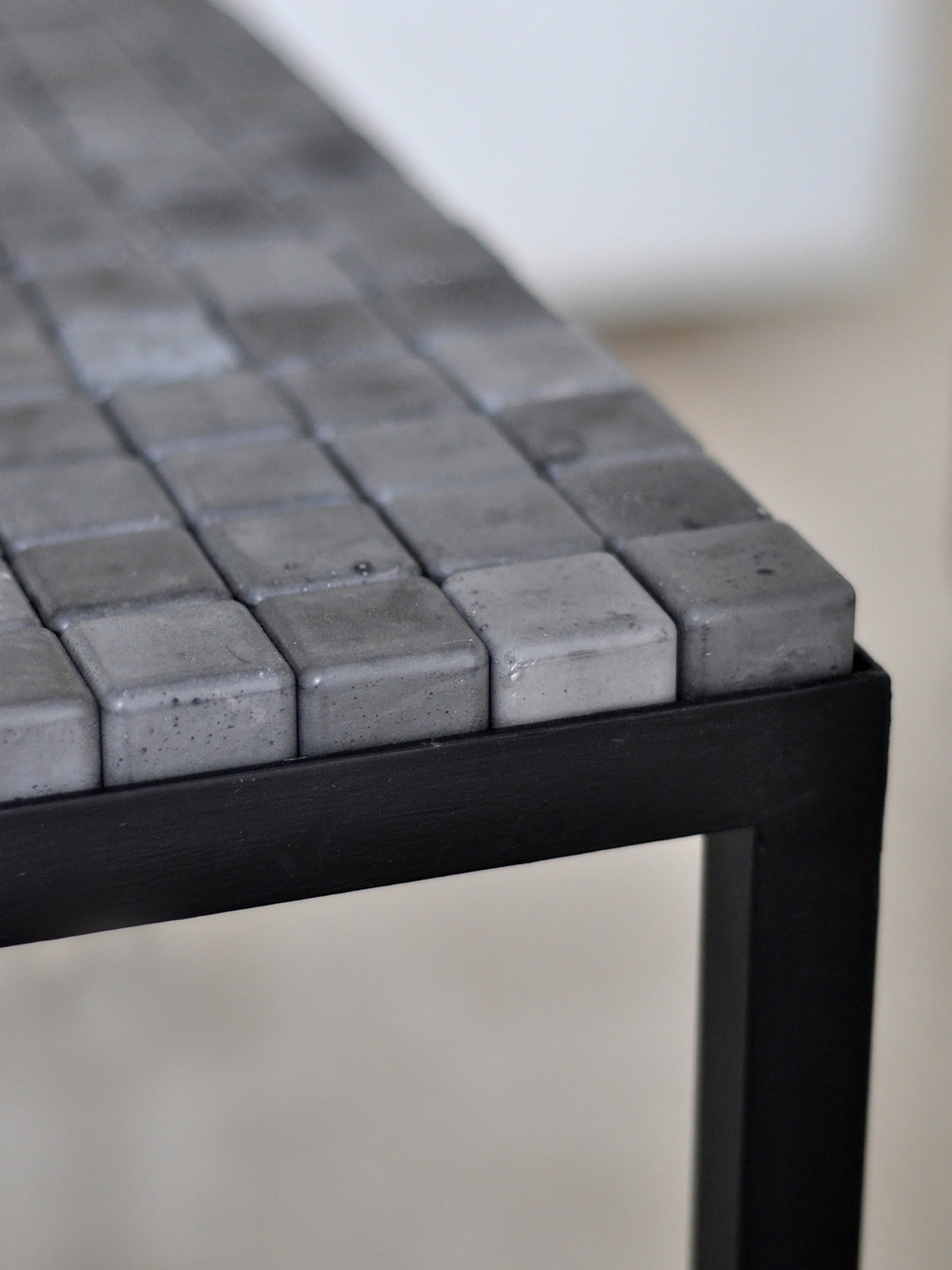 Minimalist Side Table in Concrete and Steel — detail view