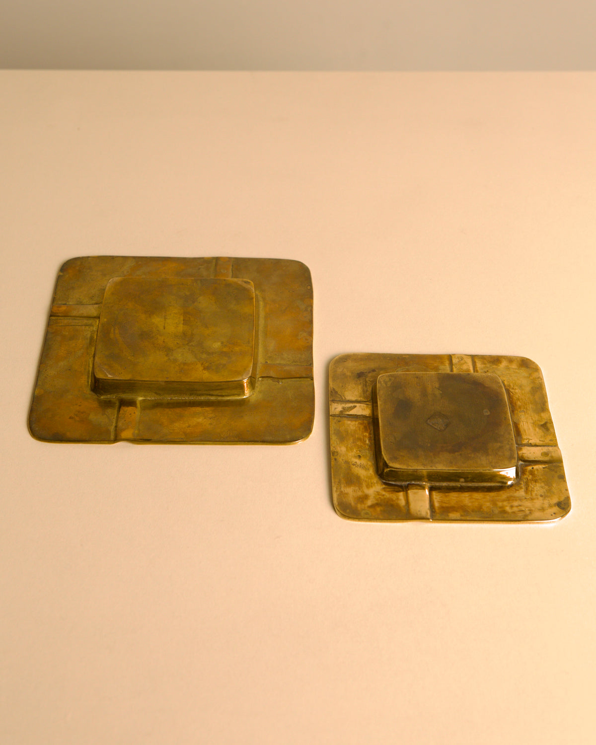 Pair of Italian hammered brass ashtrays, 1960s — close-up
