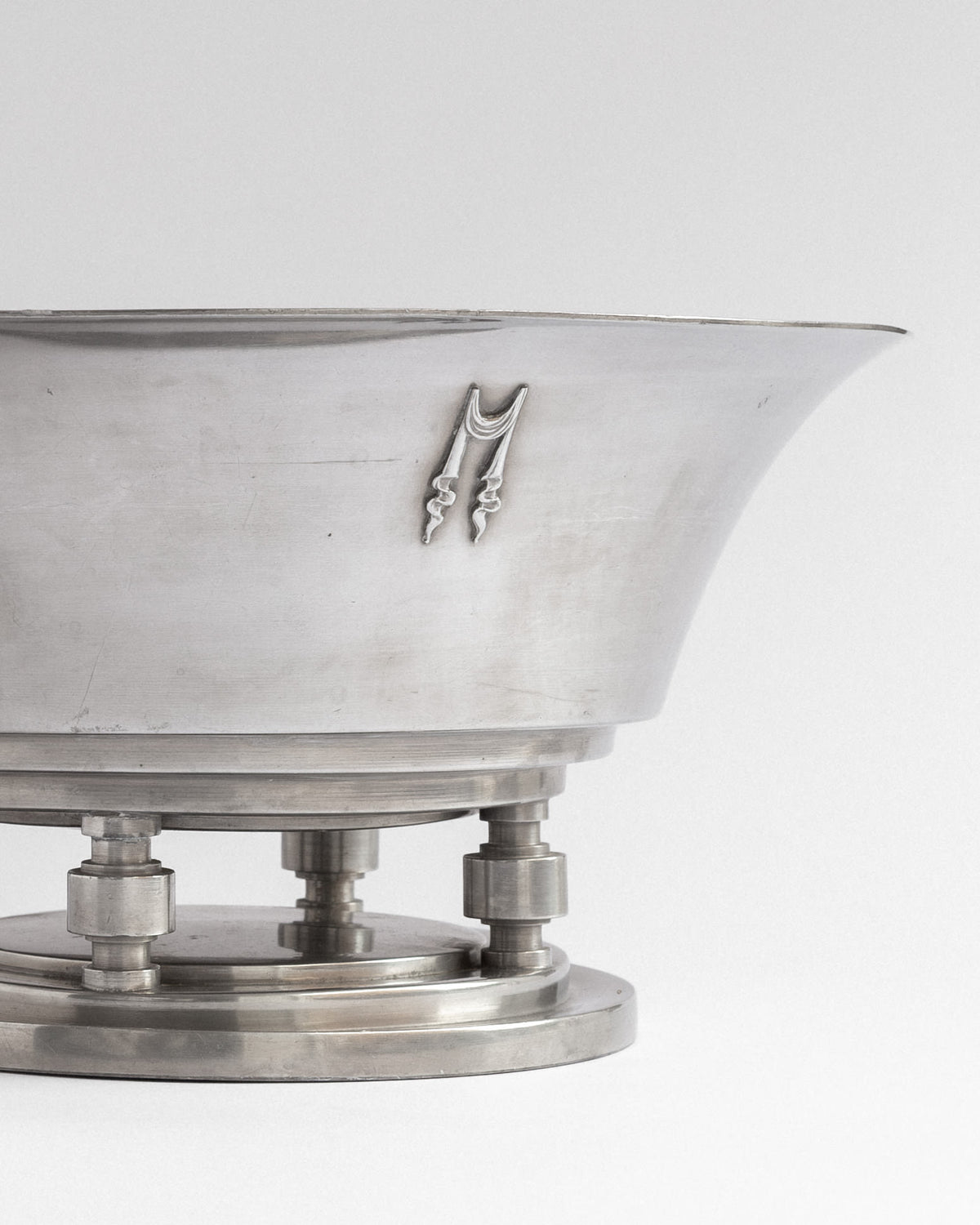 Pewter Centerpiece Bowl on Foot, Art Deco, Sweden, 1930s — close-up