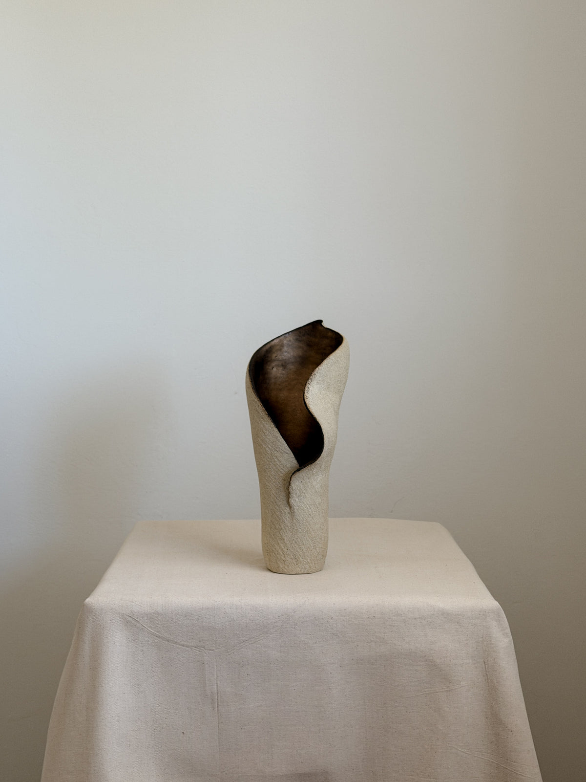 Sculptural Vase in Ceramic and Stone | Japandi Style by Anastasia Babenko | The Oblist