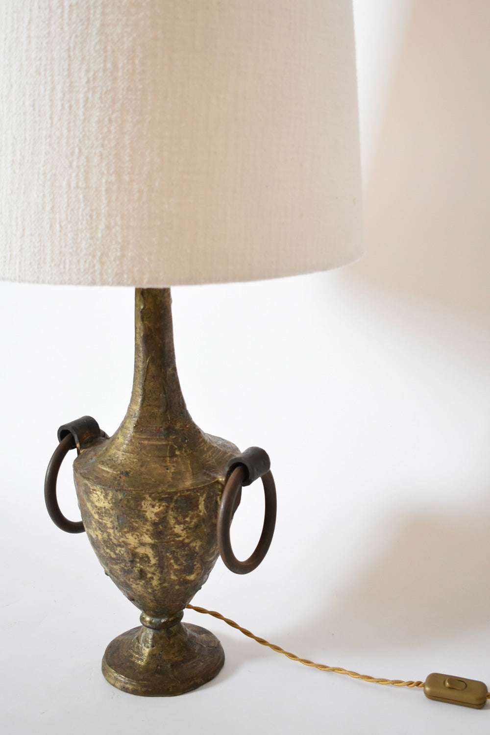 Pedestal Gilded Iron Max Bré Lamp, 1970s — close-up