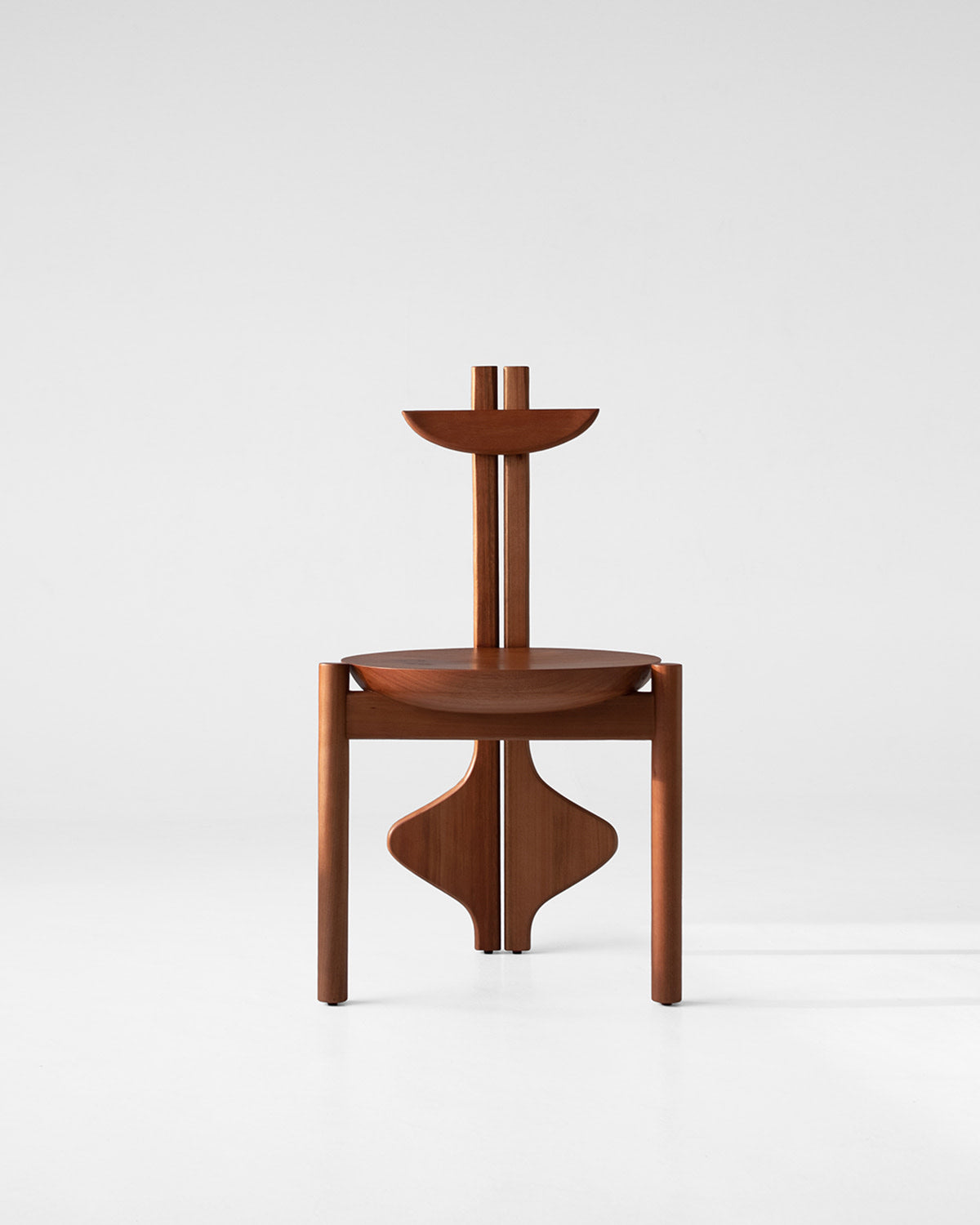 Estaca Chair — side angle