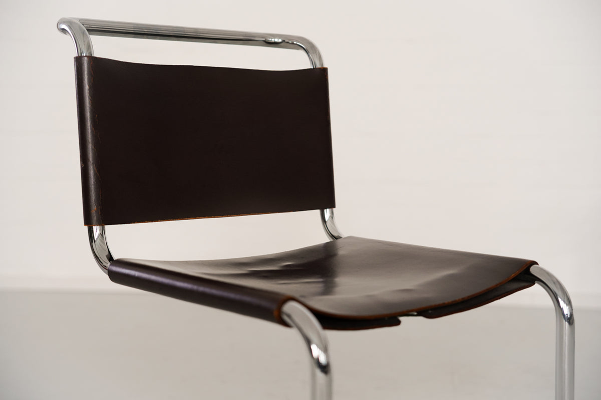 Side profile view of B33 cantilever chair by Marcel Breuer