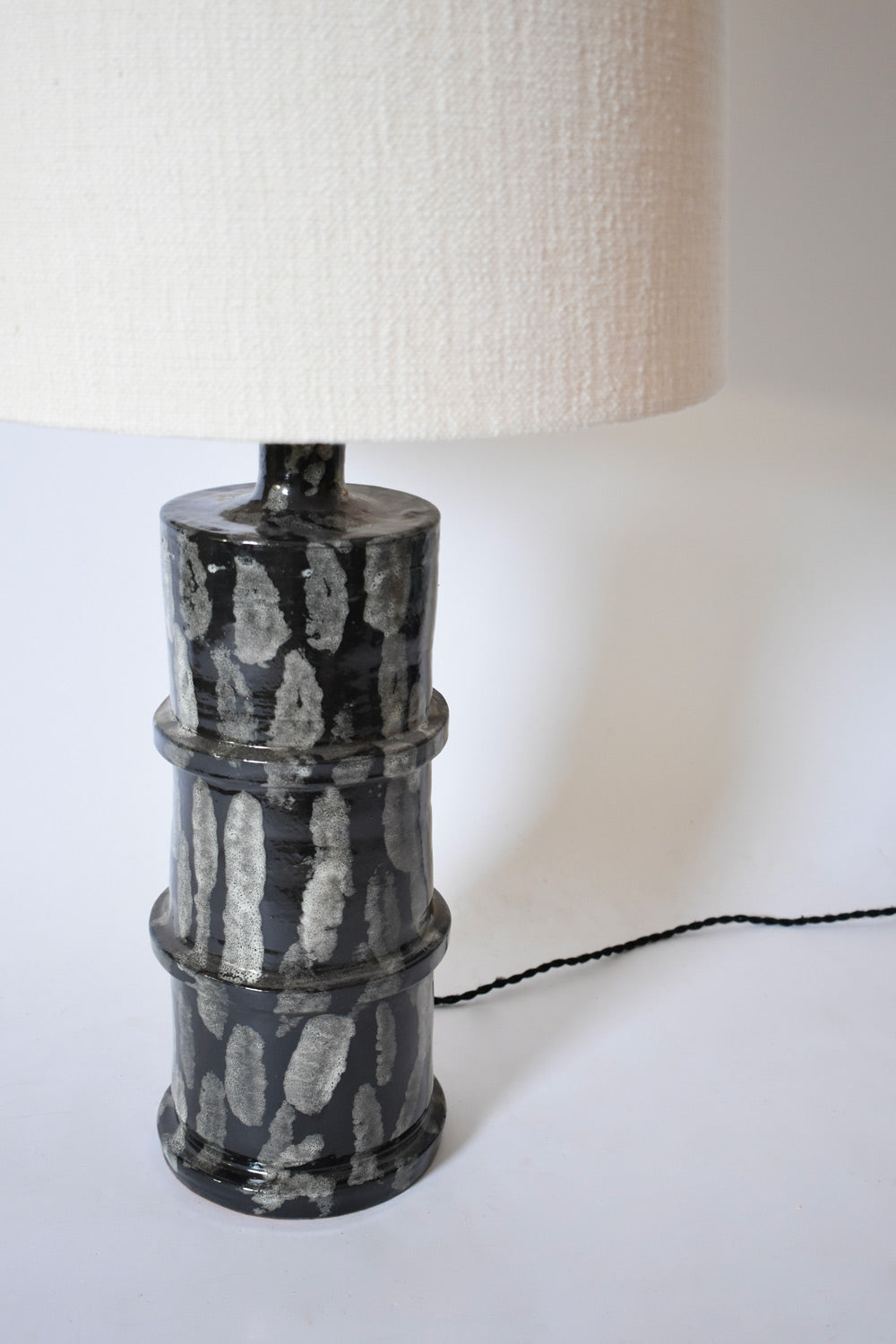Inle 45cm Grey and Black Ceramic Table Lamp, Barracuda Edition — side angle