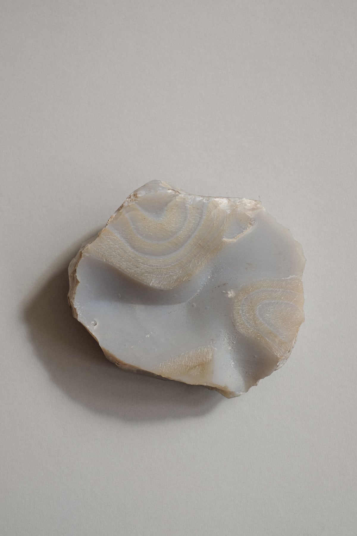 Translucent white agate decorative bowl detail view
