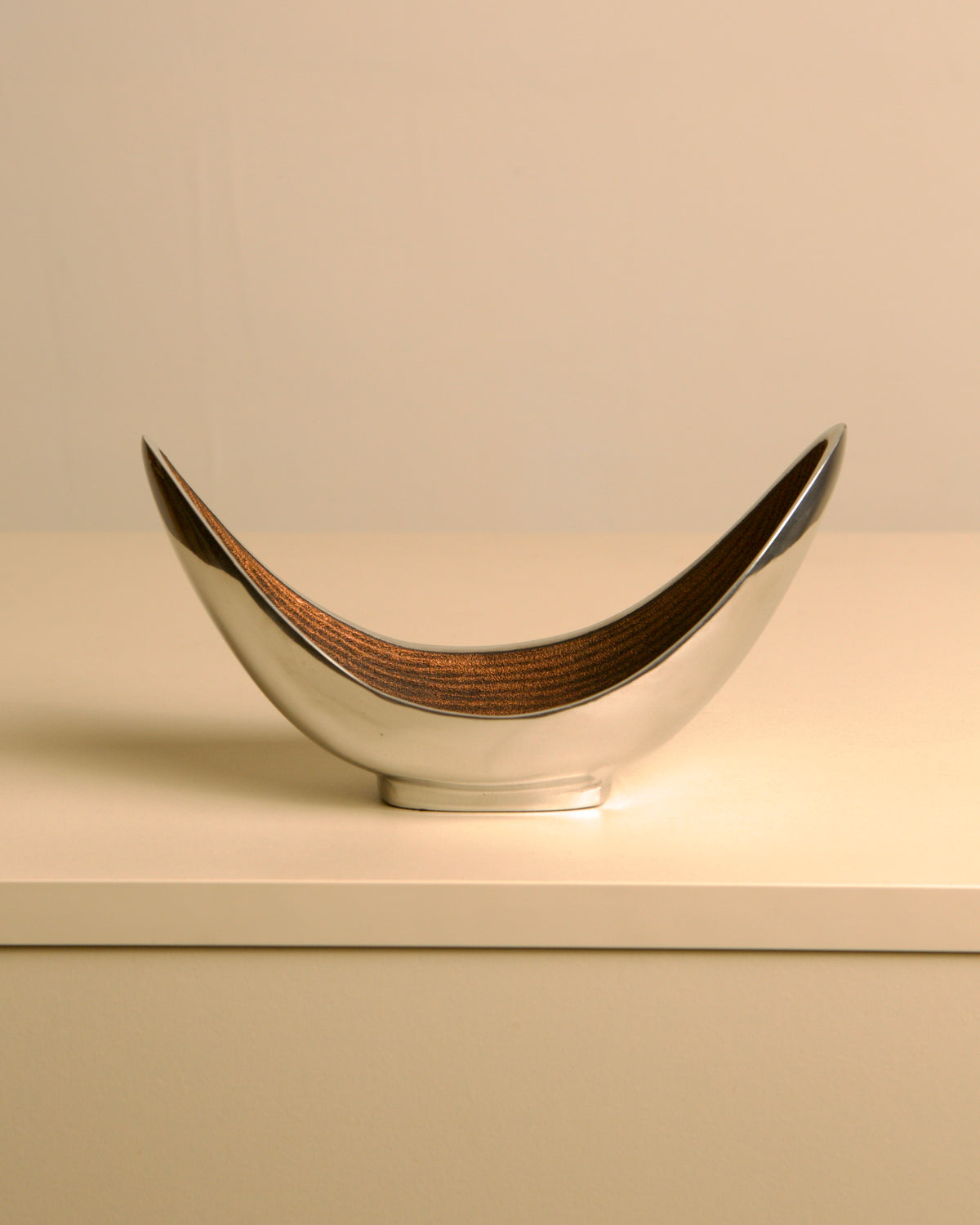 Italian brown and grey aluminium crescent catch-all by Simmi Italia, 1970s — detail view
