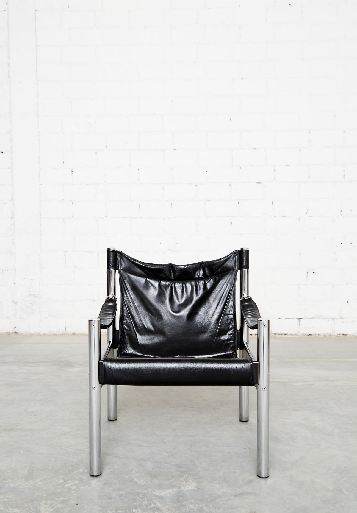 Pair Börje Johanson Safari Chairs for Johanson Design — detail view