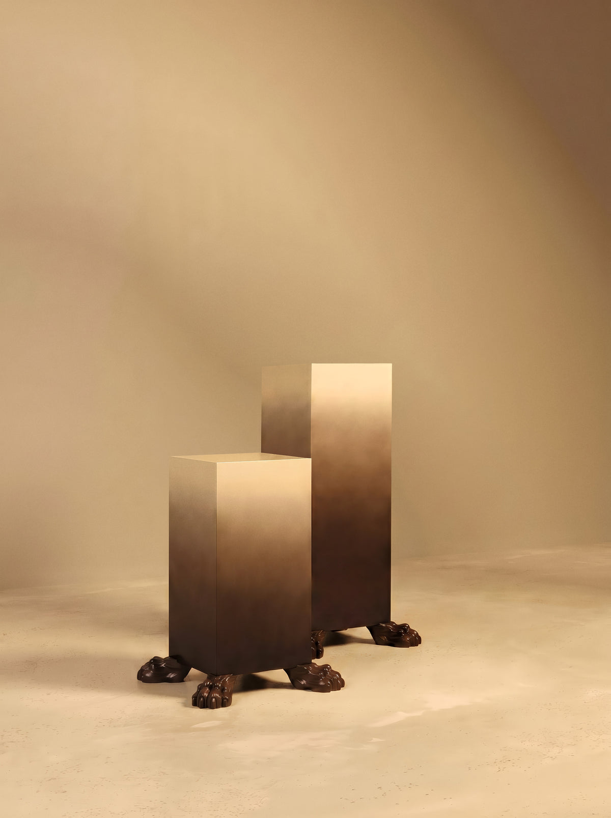 CLAW Plinth II in Hand-Finished Ombré with Paw Feet — lifestyle setting