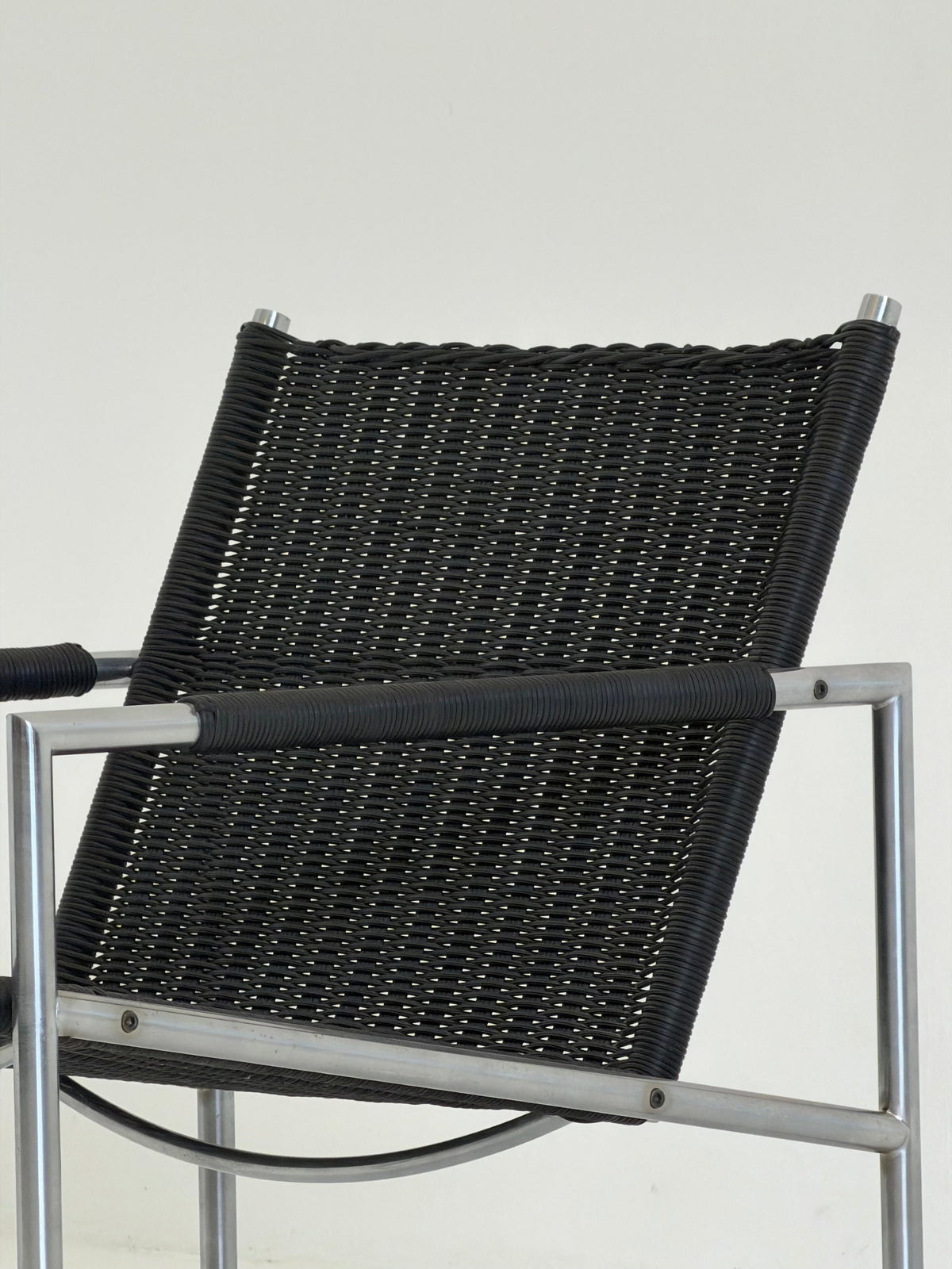 Martin Visser SZ 01 Armchair for Spectrum in Black — in context