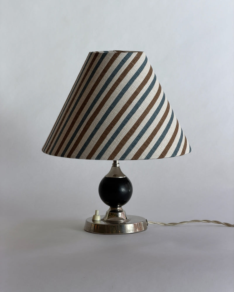 Swedish vintage Art Deco metal and wood table lamp  by Millefiori Interior | The Oblist