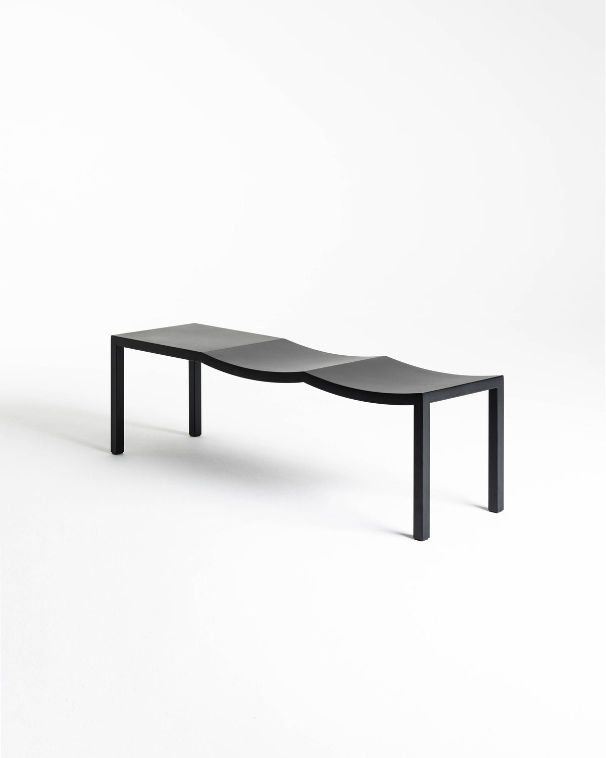 "Bis" bench — alternate view